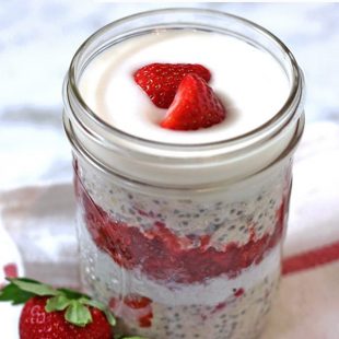 Strawberry Overnight Oats