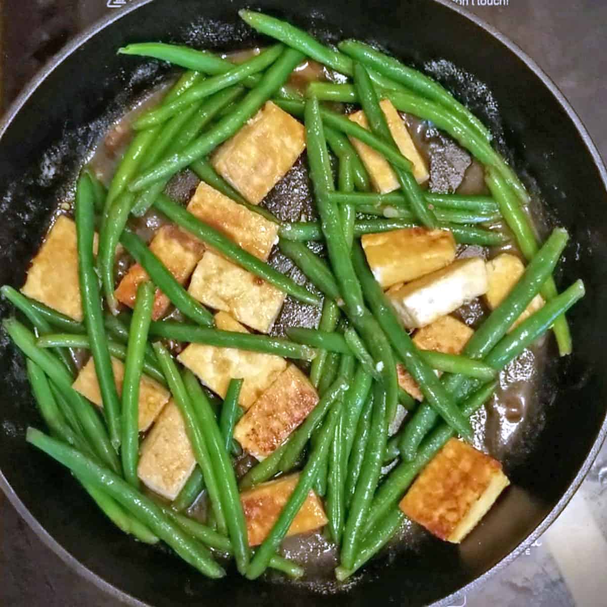 green beans and tofu in stir fry sauce